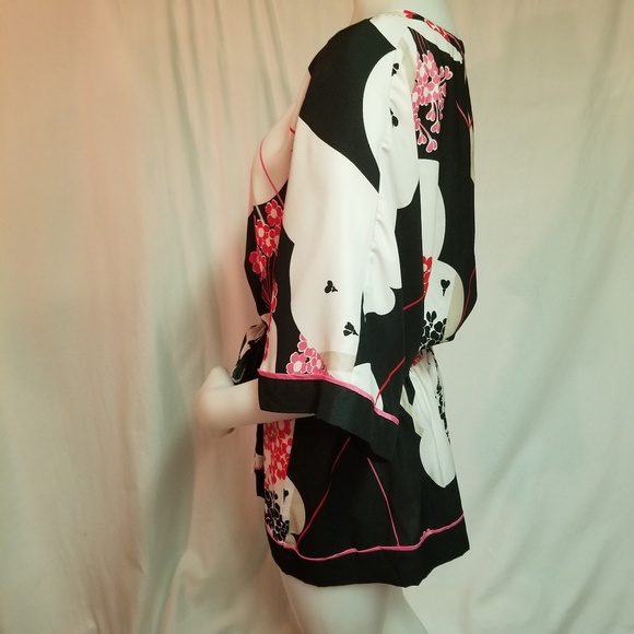 New York & Company Kimono Style Top - Picture 3 of 8